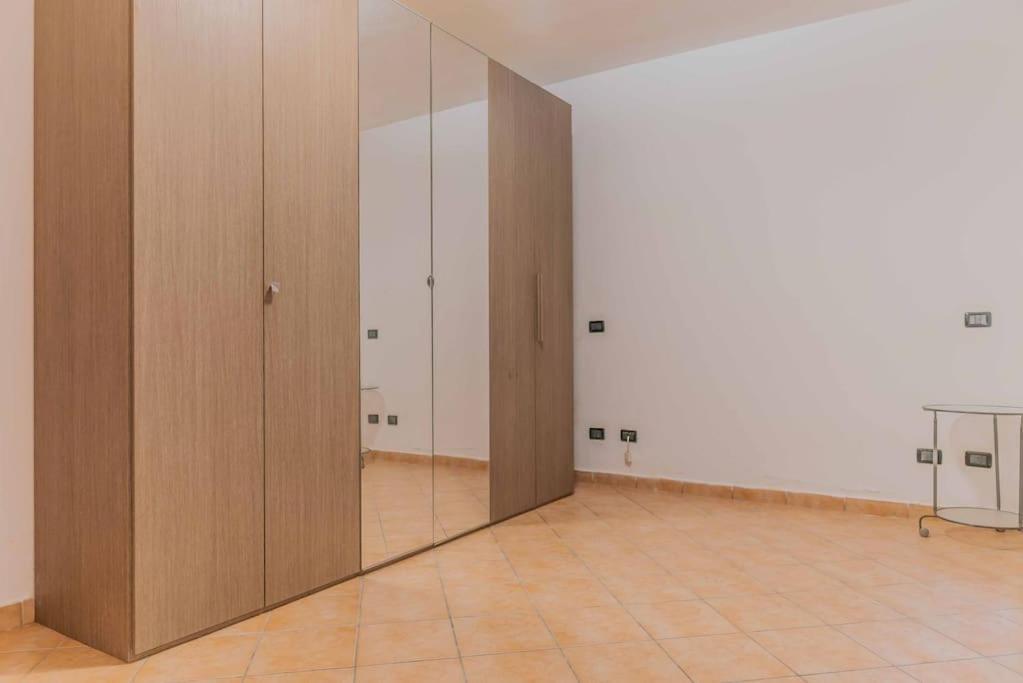 Relax In Nature And Lake Free Parking Luino Exterior foto