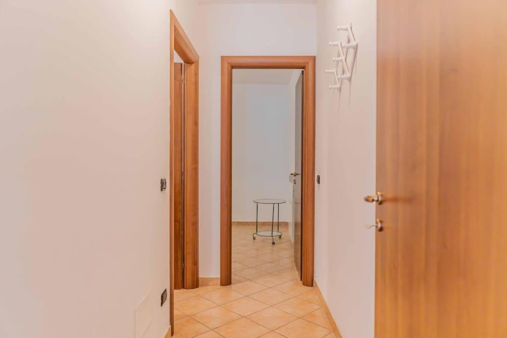 Relax In Nature And Lake Free Parking Luino Exterior foto